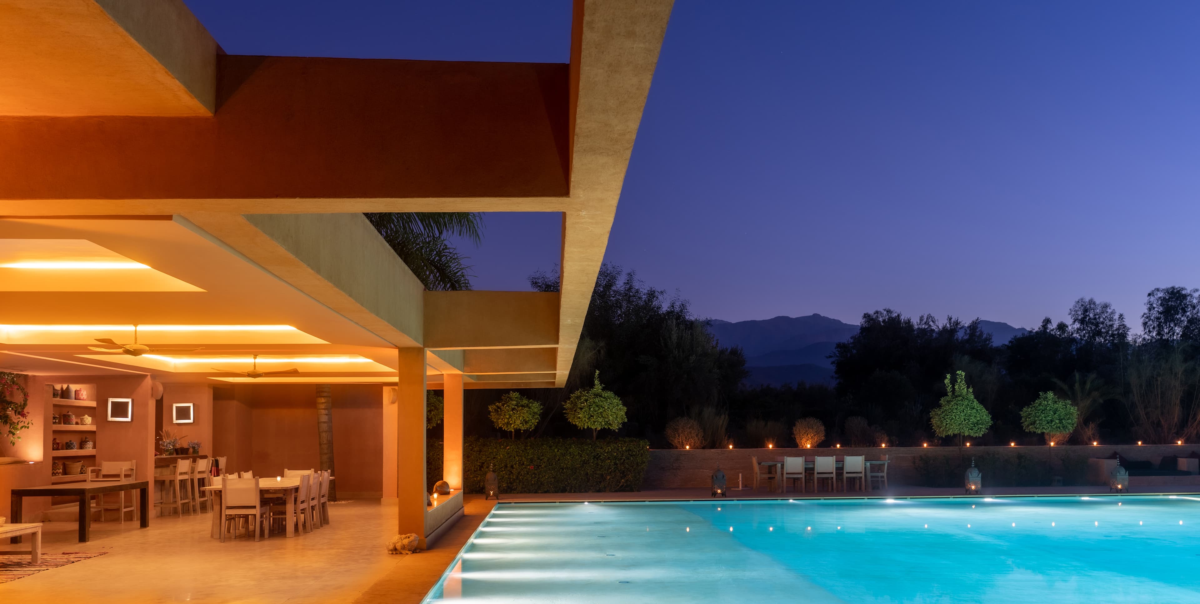 /features/pool/pool-2.jpg