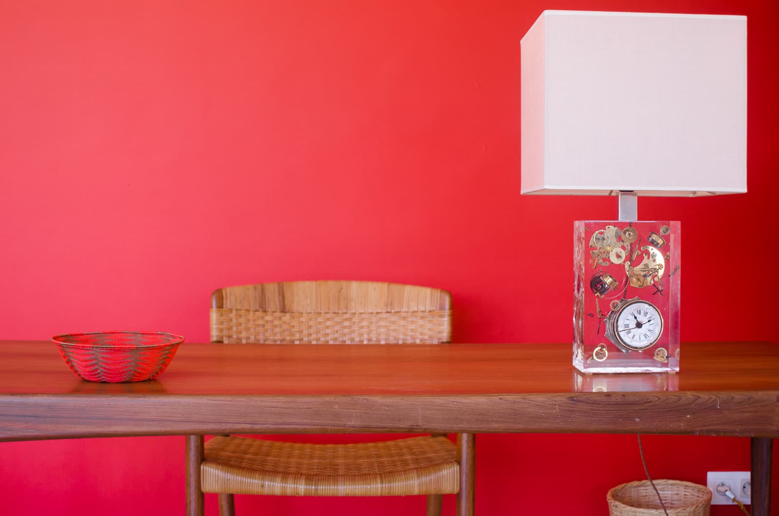 /features/red/red-3.jpg