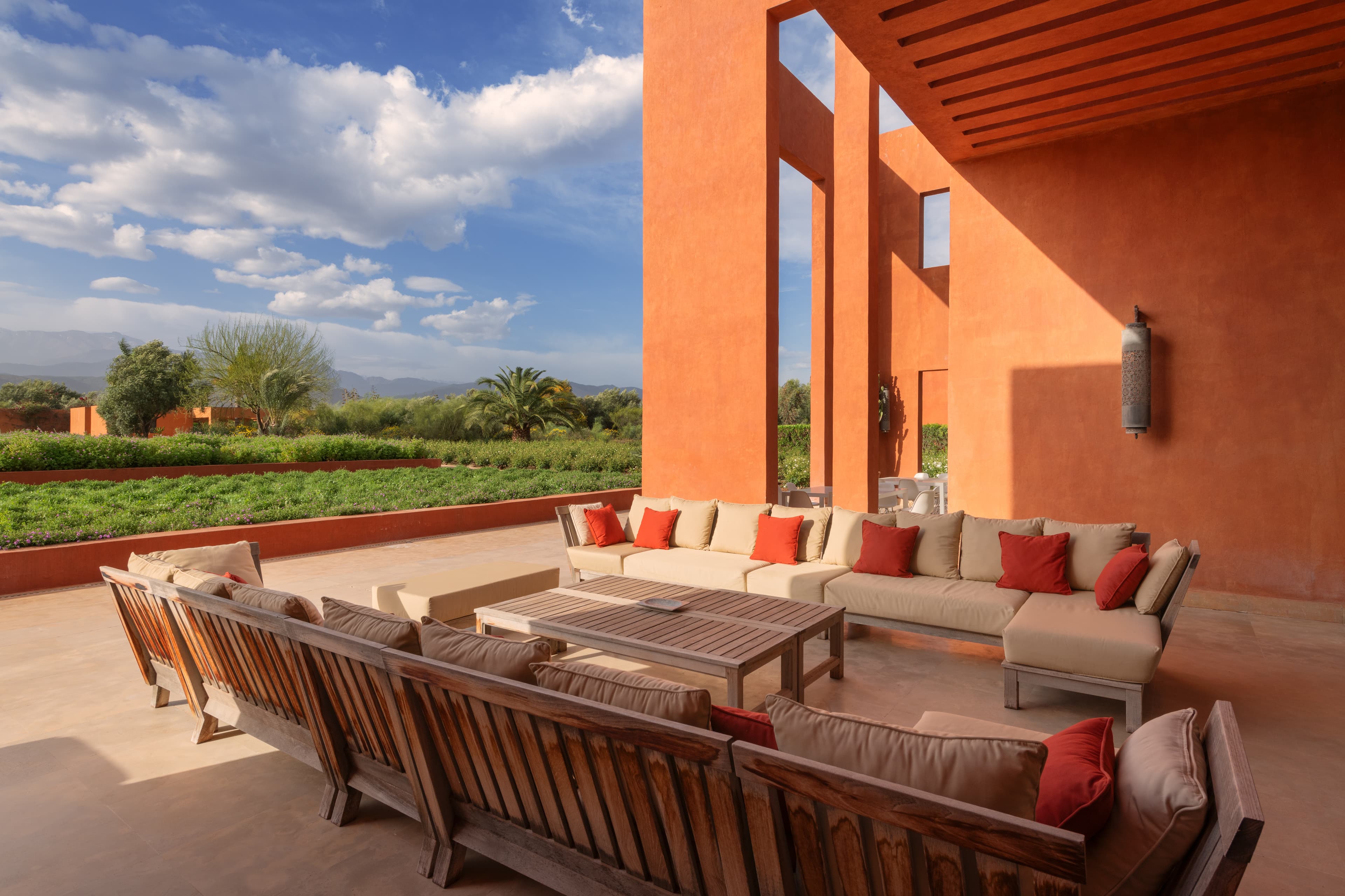 /features/terraces/terraces-2.jpg